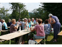 Nachfeier des Mährisch-Neustädter Wachsstockfestes an der Weingartenkapelle (Foto: Karl-Franz Thiede)